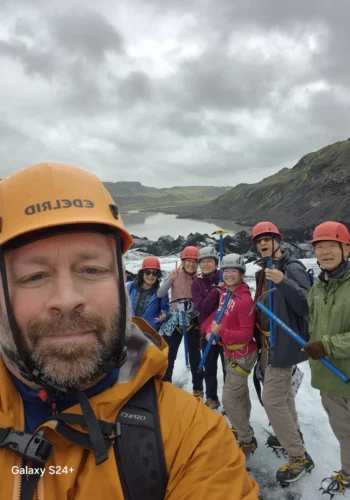 24ceac47-340d-457f-9d4d-34190a0f919e