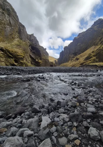 6426f1df-3eb5-41ab-9e0c-f4d34d8ee43b