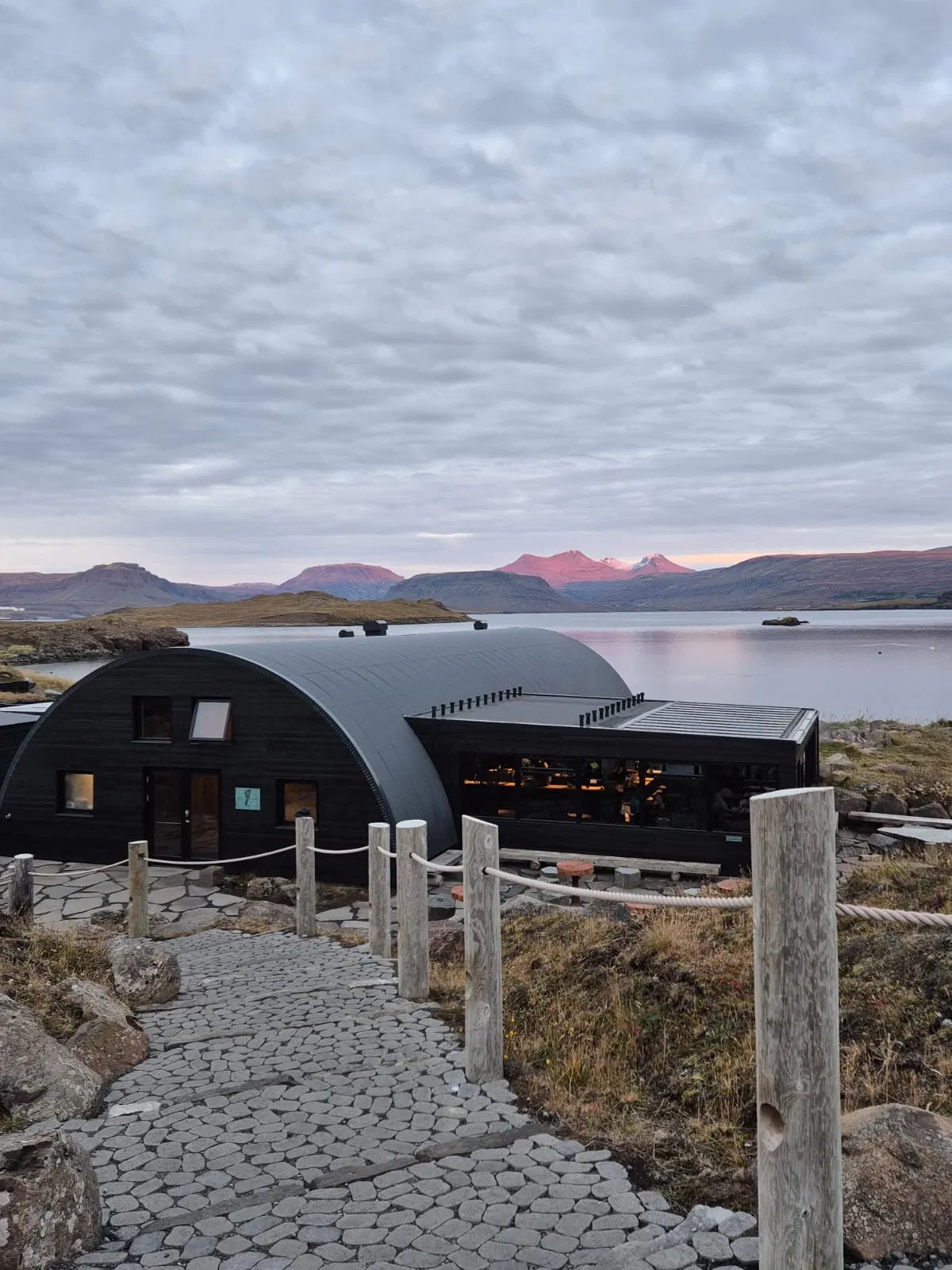 7d8f7817-d7e9-4e8b-b749-e210fa992484