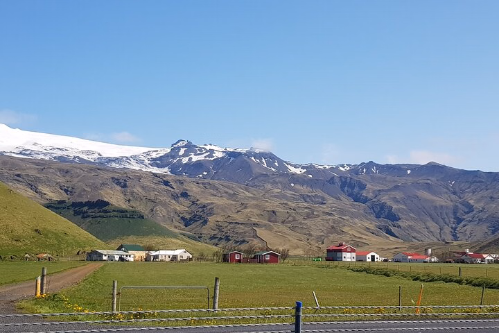 ee7538fe-7281-4b8a-9bc0-63d76fae730d